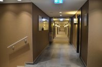 hotelowy korytarz